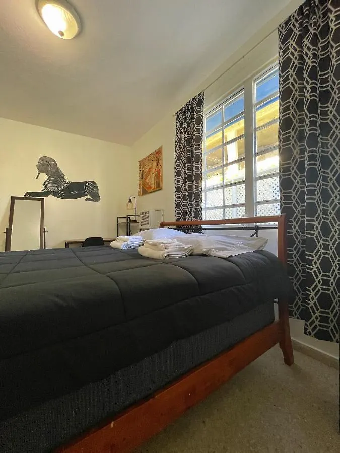 Villa Eshta San Juan Hostel